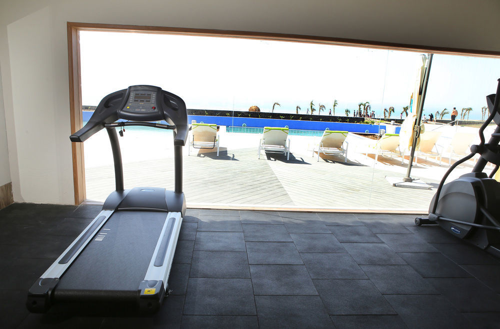 Serena Beach Resort Māndvi Exteriör bild